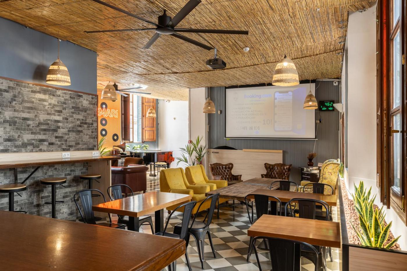 El Josemari Youth Hostel - Albergue Juvenil Палма де Майорка Екстериор снимка