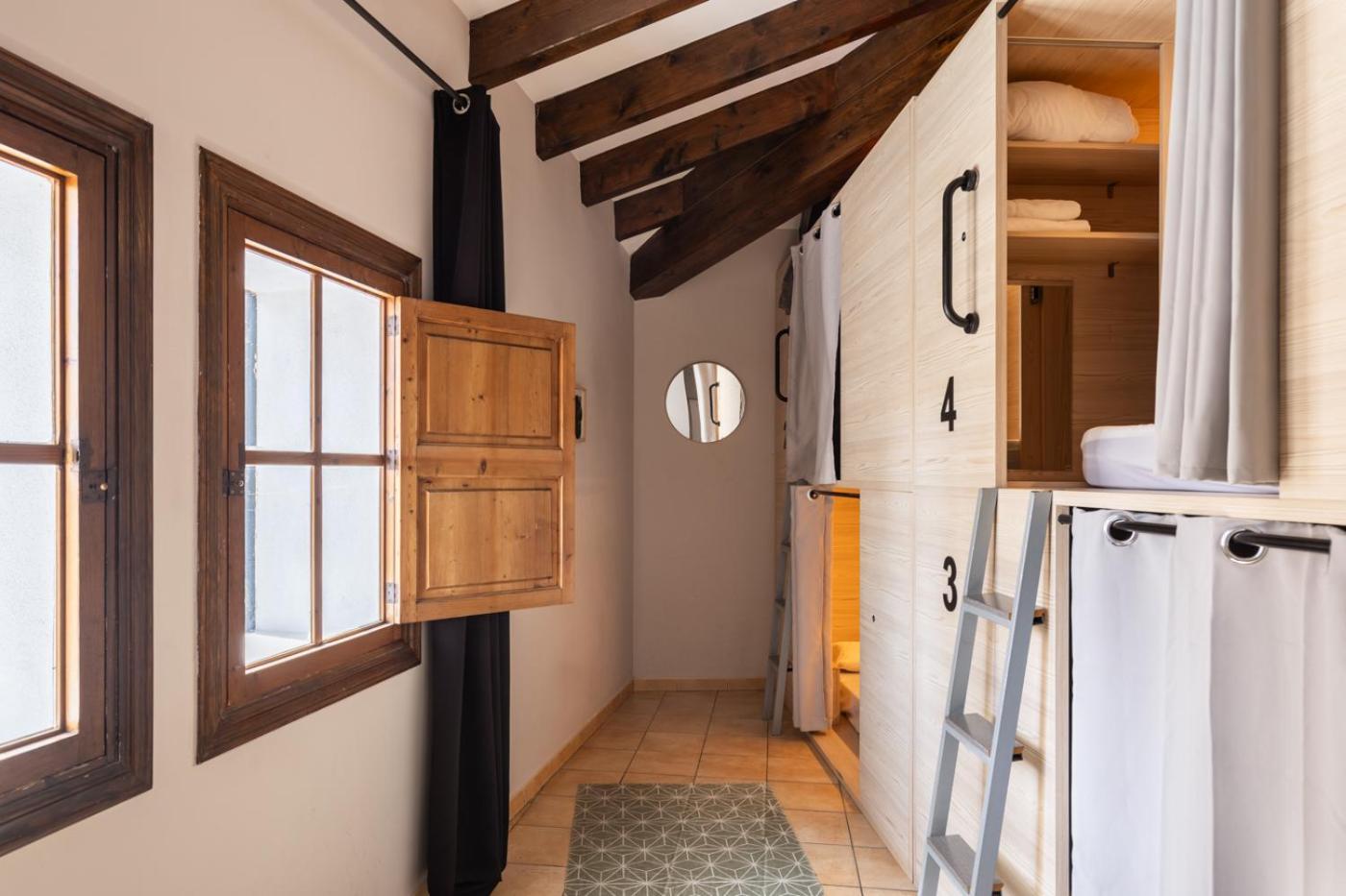 El Josemari Youth Hostel - Albergue Juvenil Палма де Майорка Екстериор снимка