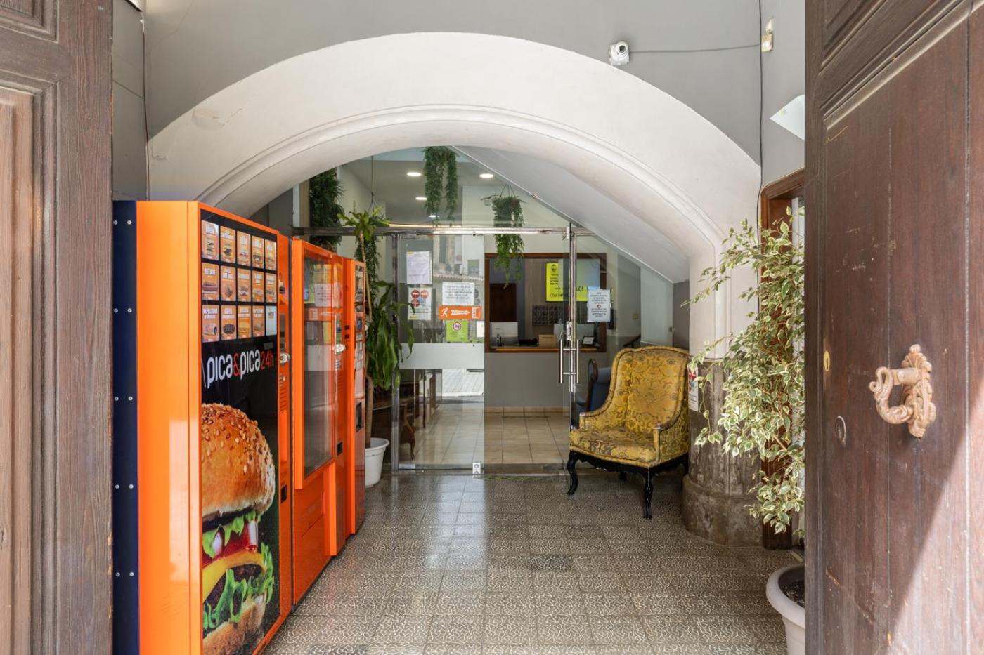 El Josemari Youth Hostel - Albergue Juvenil Палма де Майорка Екстериор снимка