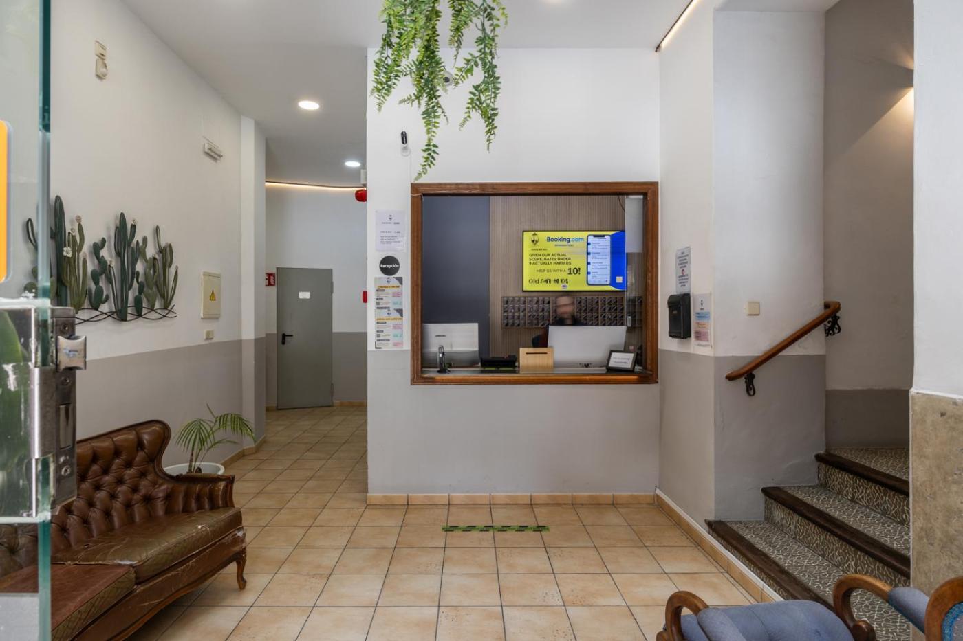 El Josemari Youth Hostel - Albergue Juvenil Палма де Майорка Екстериор снимка